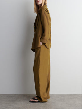 Conjunto Lavinia Alfaiataria com Gola Xale